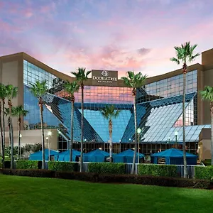 *** Hotel Doubletree By Hilton Airport Estados Unidos
